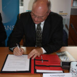ulh-sap_-_signature_convention_18_nov_2014_016.jpg