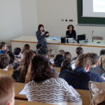 Madame Pilar de Aleman, ambassadrice du Panama en France en conférence