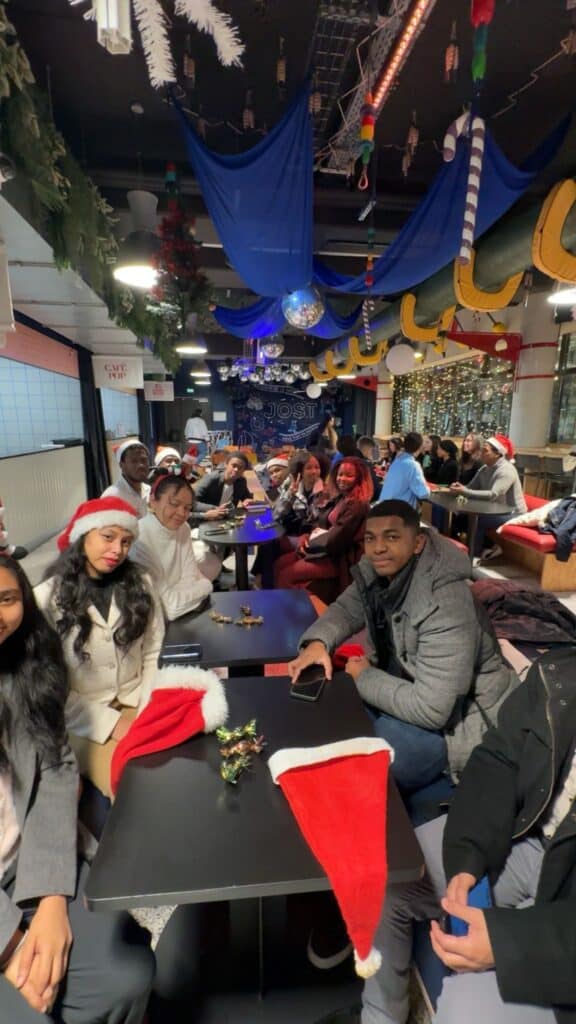 a6b833b9-4ec8-469e-a3ec-c90a5680f0e5