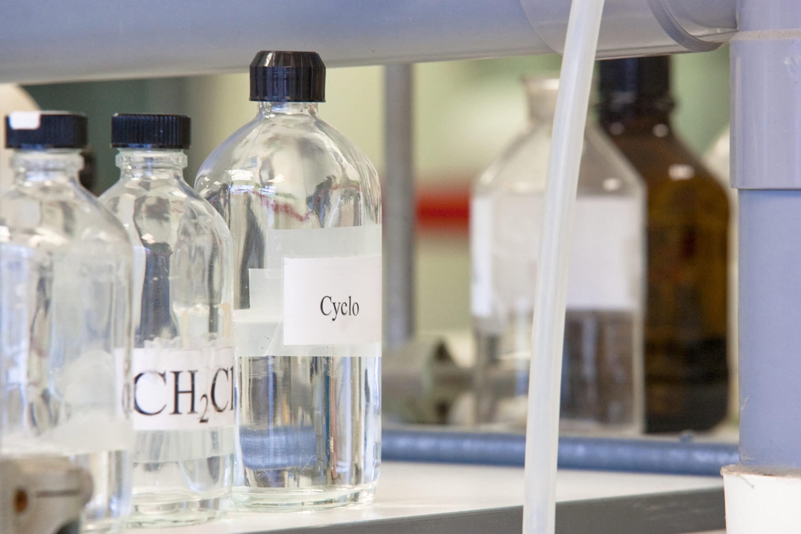 Labos de recherches Langues – Droits – Physique – Chimie